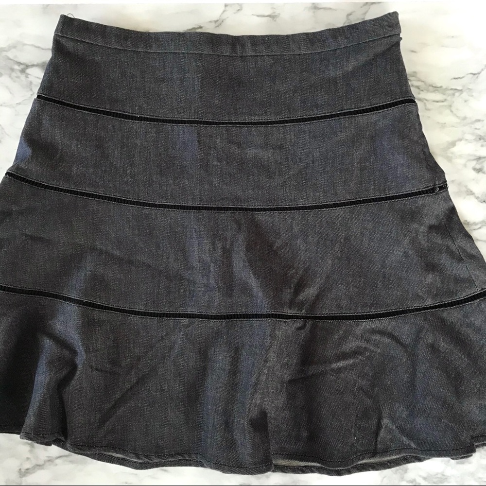 Fully lined grey / blue A-line mini skirt